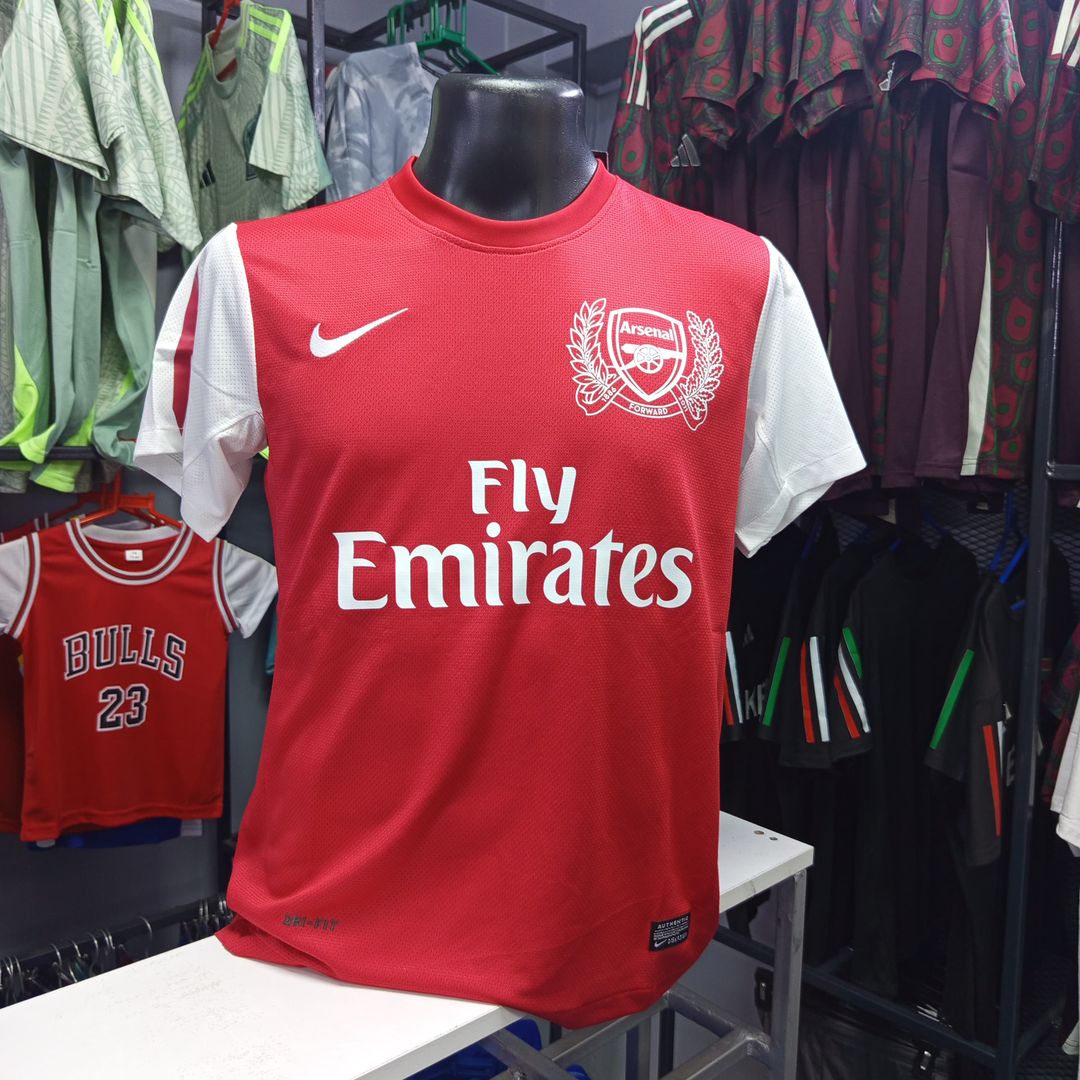 Arsenal home 2011/12